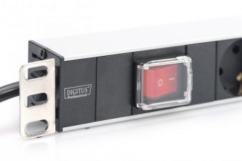 Digitus PDU 1U power strip with aluminum and safety sockets. Digitus power panel, black frame, aluminum front panel, red switch, 1U rack mounting.